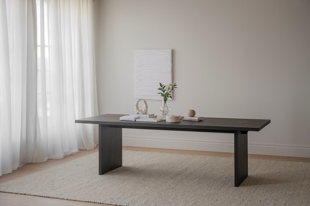 Eettafel 'Emmett' 240x95cm - Zwart