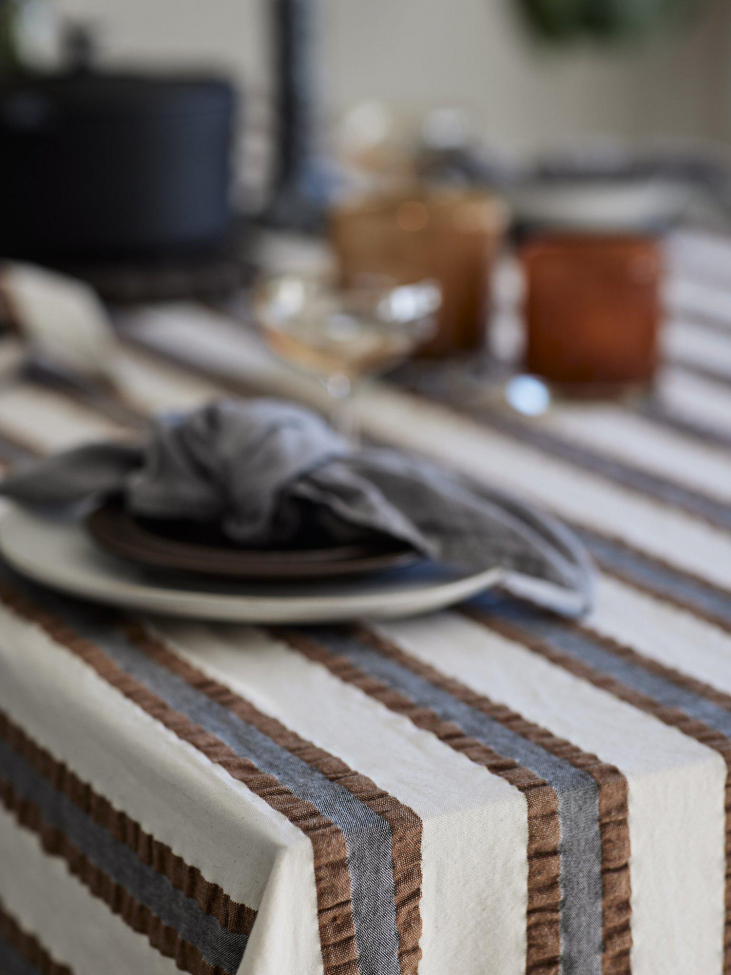 Tafelkleed 'Lollo' 145x280 - Bruin