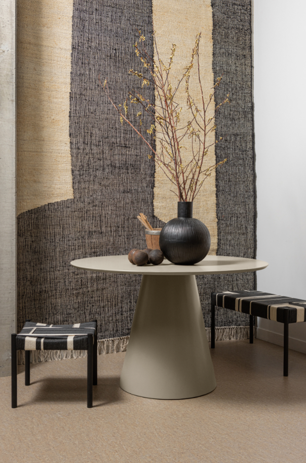 Eettafel 'Jorre' - Beige