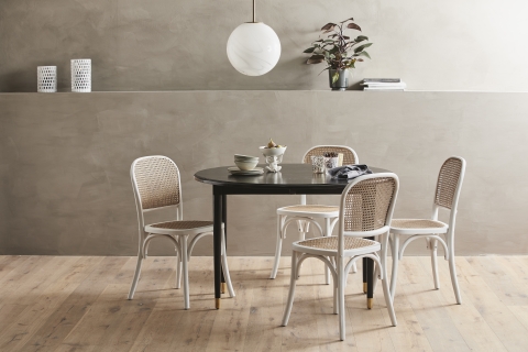 Eettafel 'AHR' - Zwart