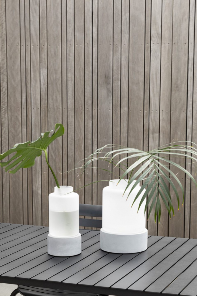 Vaasje 'Reina' L - Steen