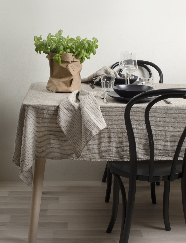 Tafelkleed 'Linus' 145x250- Natuur/Zwart