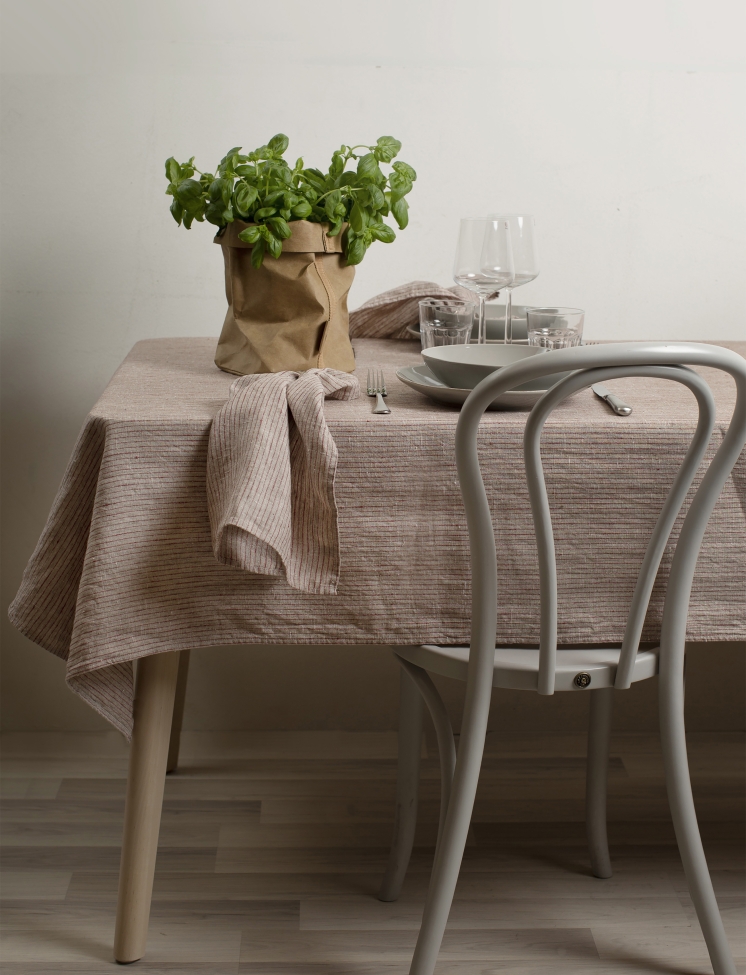 Tafelkleed 'Linus' 145x250- Rood/Zwart