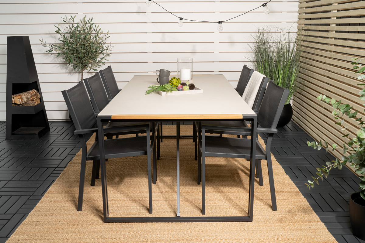 Eettafel 'Umeå' - Zwart