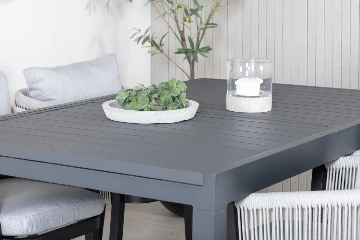 Eettafel 'Sollentuna' - Zwart